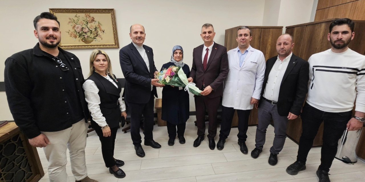 Hemşirelere sürpriz kutlama