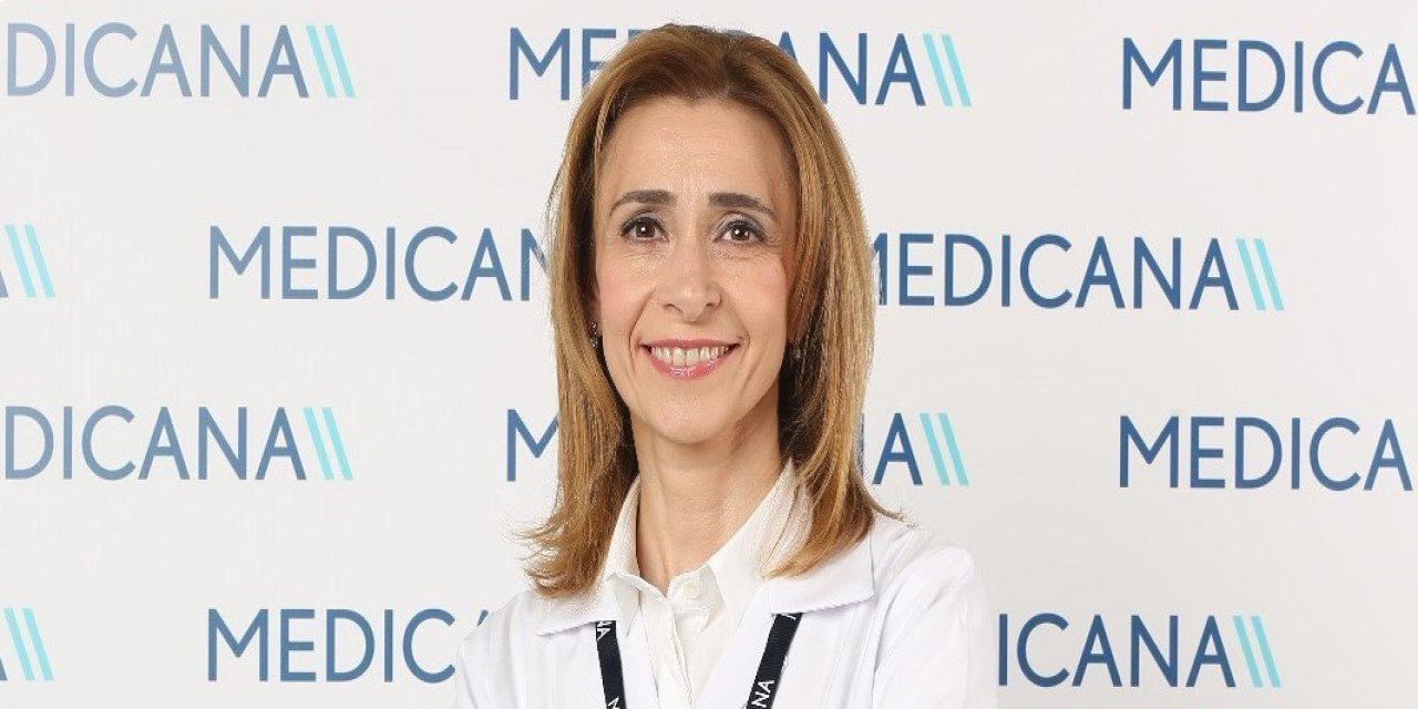 Makyaj yaparken göz sağlığınızdan olmayın