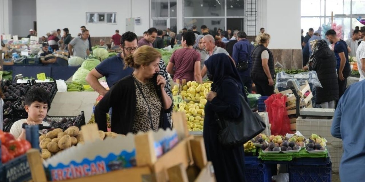 Ticaret satış hacmi yıllık yüzde 10,8 arttı