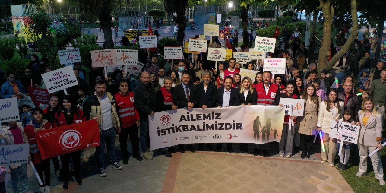 Aileler istikbal için yürüdü