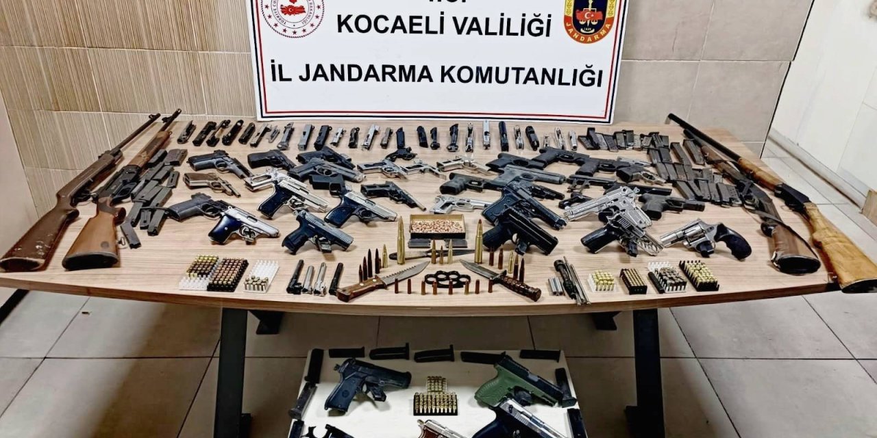 Ev ve İş Yeri Değil, Sanki Cephanelik!