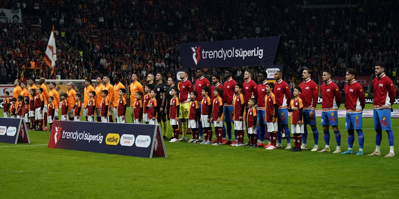 Şampiyon Galatasaray, Göztepe deplasmanında