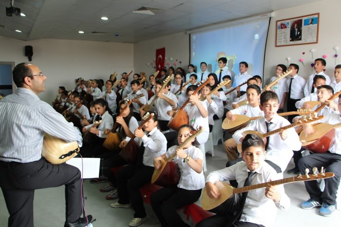 TÜBİTAK Fuarı Zeki Gezer’de de açıldı