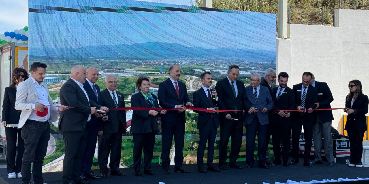 Vali Aktaş fabrika açılışına katıldı
