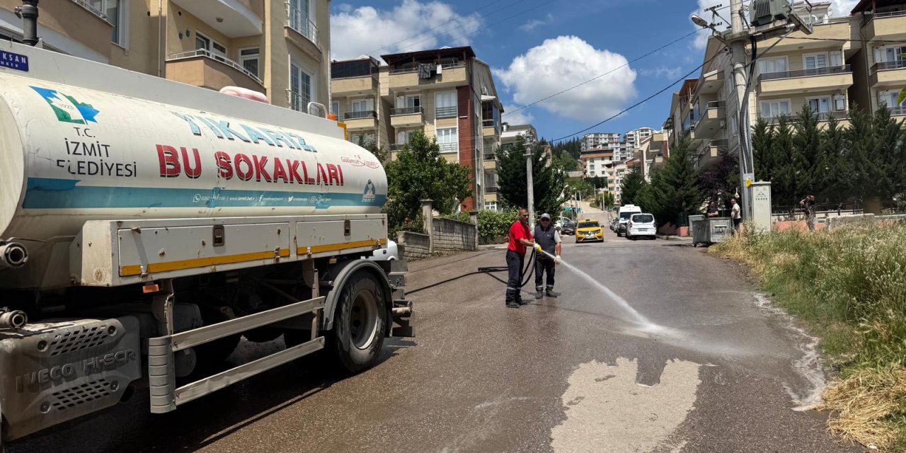 İzmit’te sokaklar pırıl pırıl oldu
