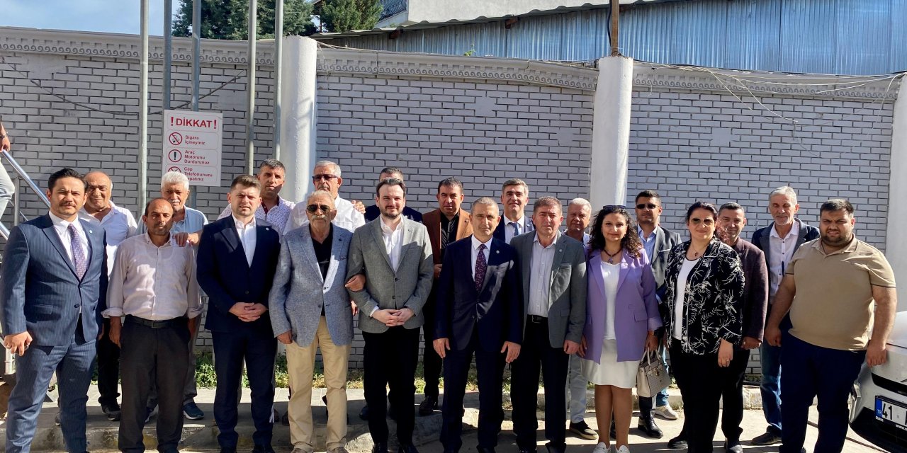 İYİ Parti’den Ağrılılar Derneği’ne Ziyaret