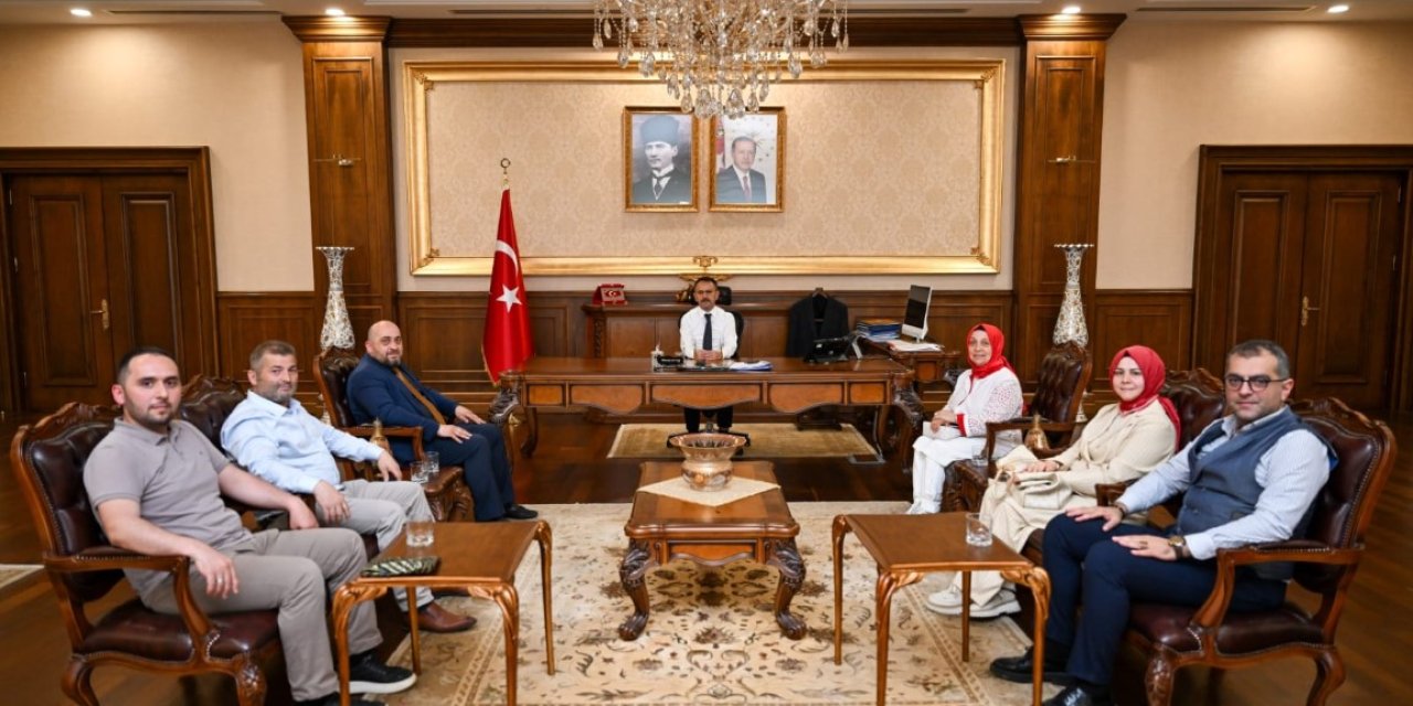 Türk Kızılay’dan Vali Aktaş’a Ziyaret