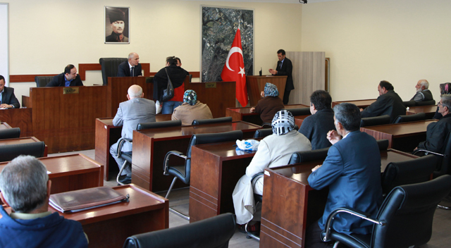 Akbaş, halk toplantılarını aralıksız sürdürüyor