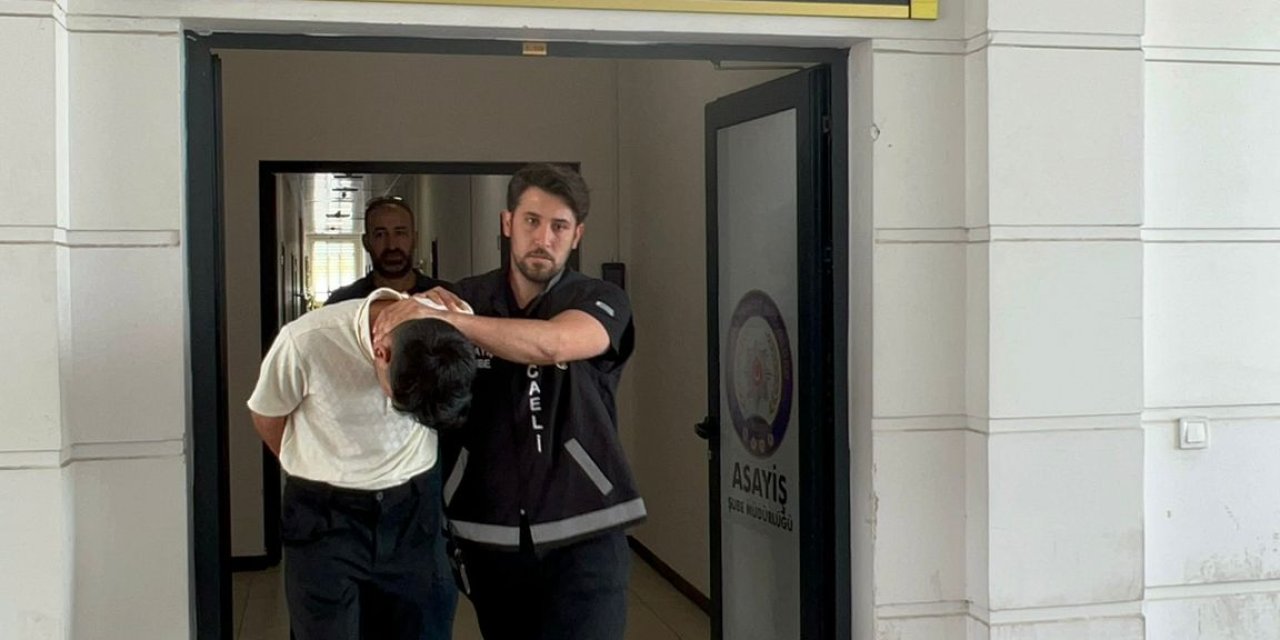 "Polisim" yalanı ile 2 kişiyi 950 bin TL dolandırdı
