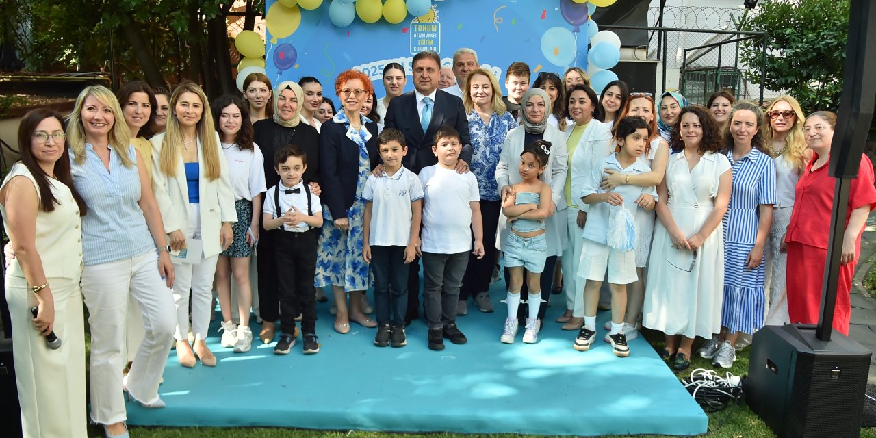 Duygu Dolu Yıl Sonu Gösterisi
