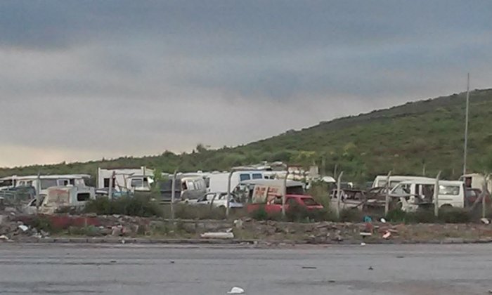 Araç çöplüğü gibi!