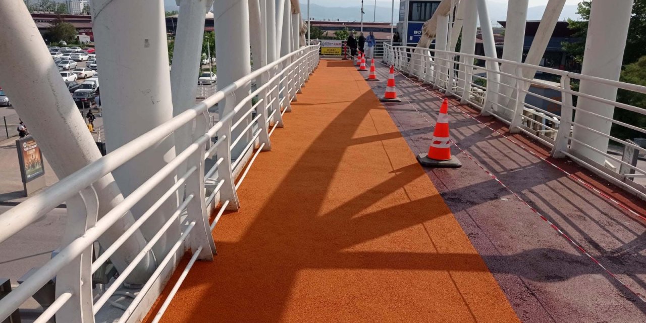 Dr. Sadık Ahmet Üstgeçidi’nde Yenileme Çalışmaları