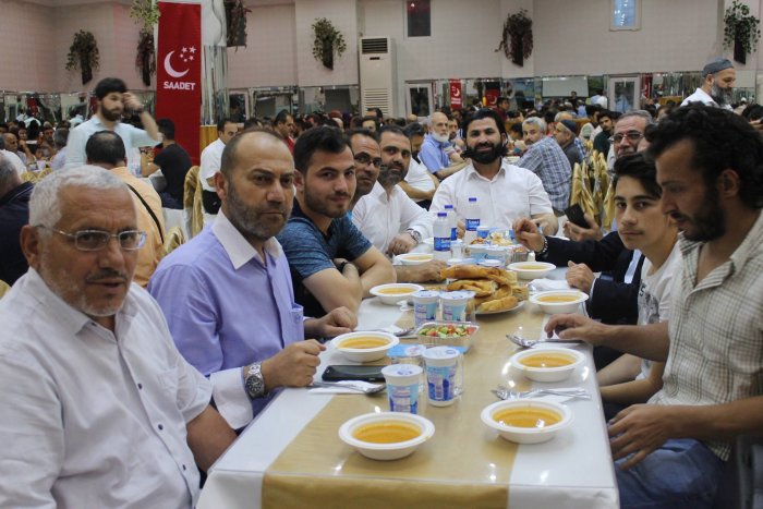 Saadet Partililer iftarda buluştu