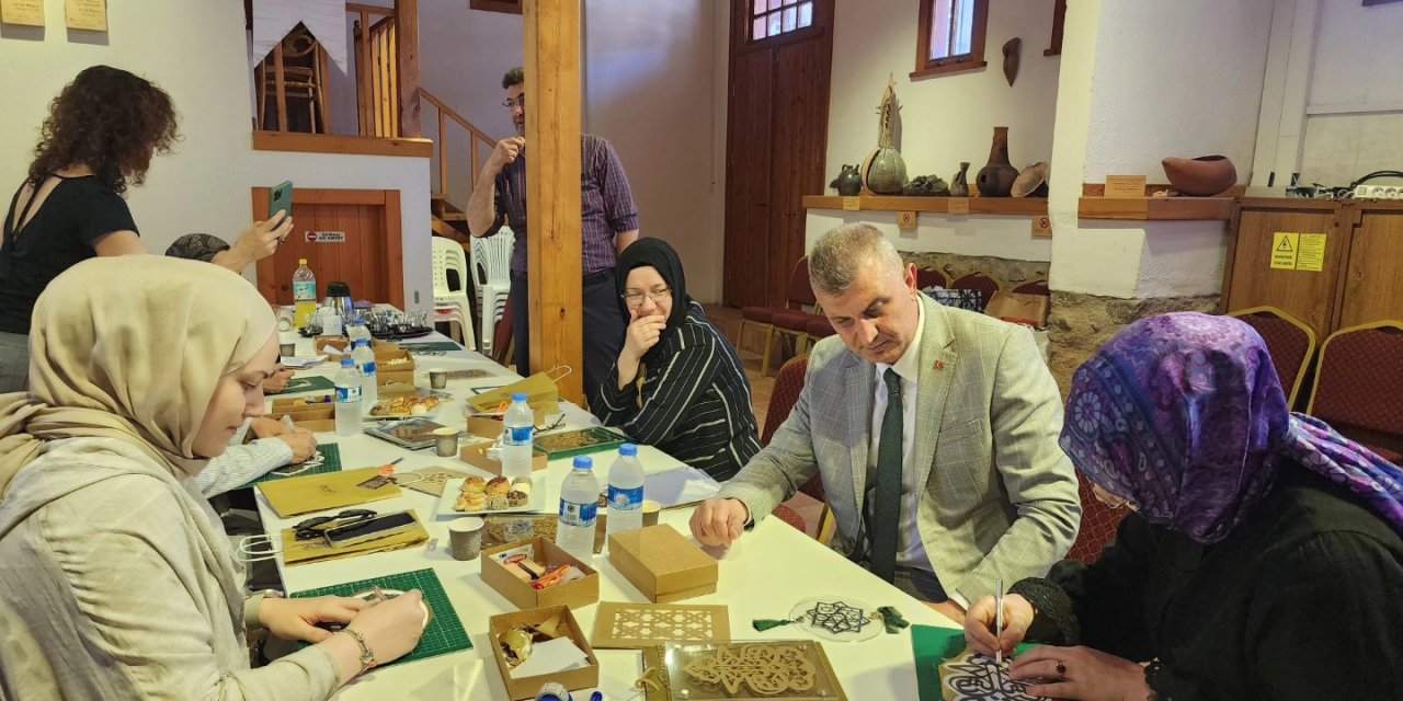 Geleneksel Sanatlar Yaşatılıyor
