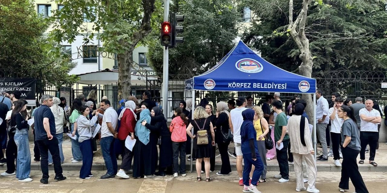 Körfez Belediyesi’nden 21 okulda ikram