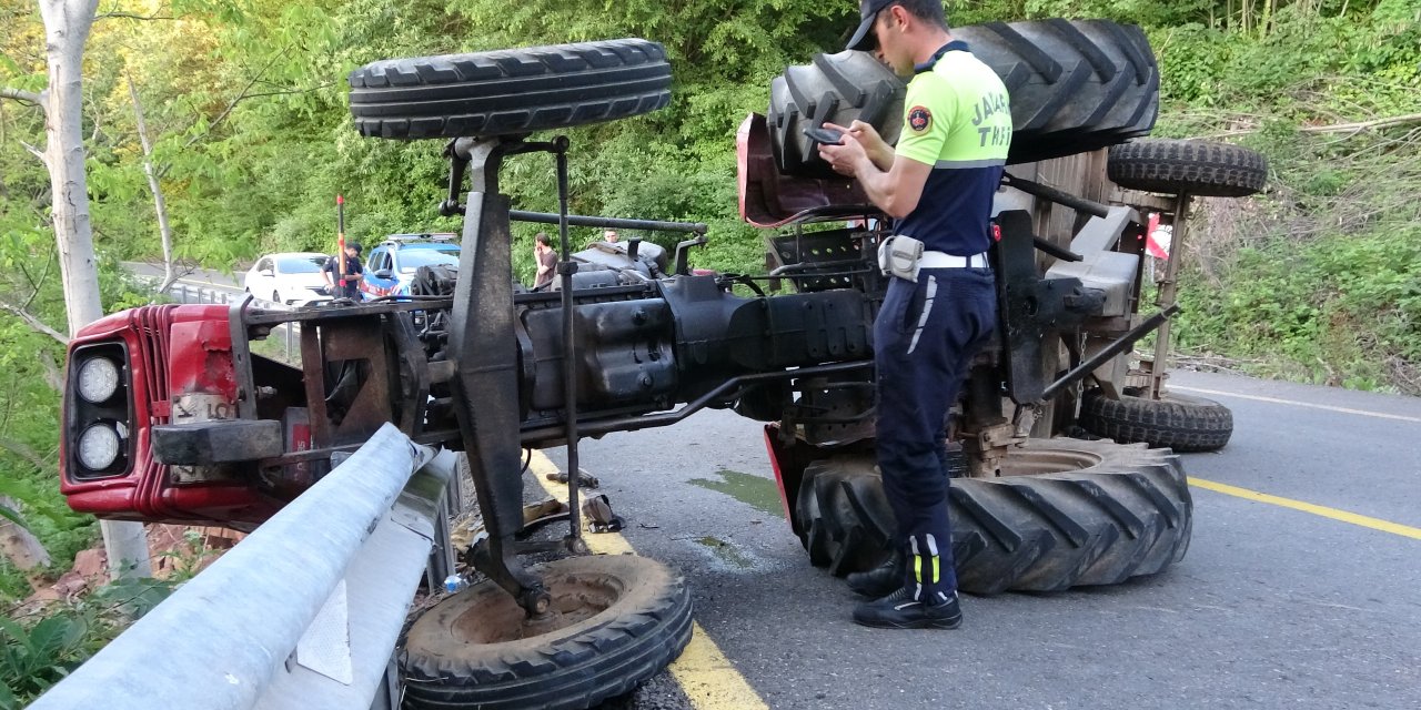 Traktörün altında kalan sürücü ağır yaralandı