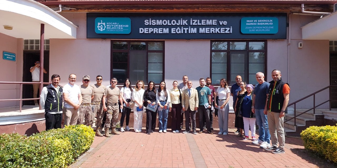 Emniyet personeline deprem eğitimi