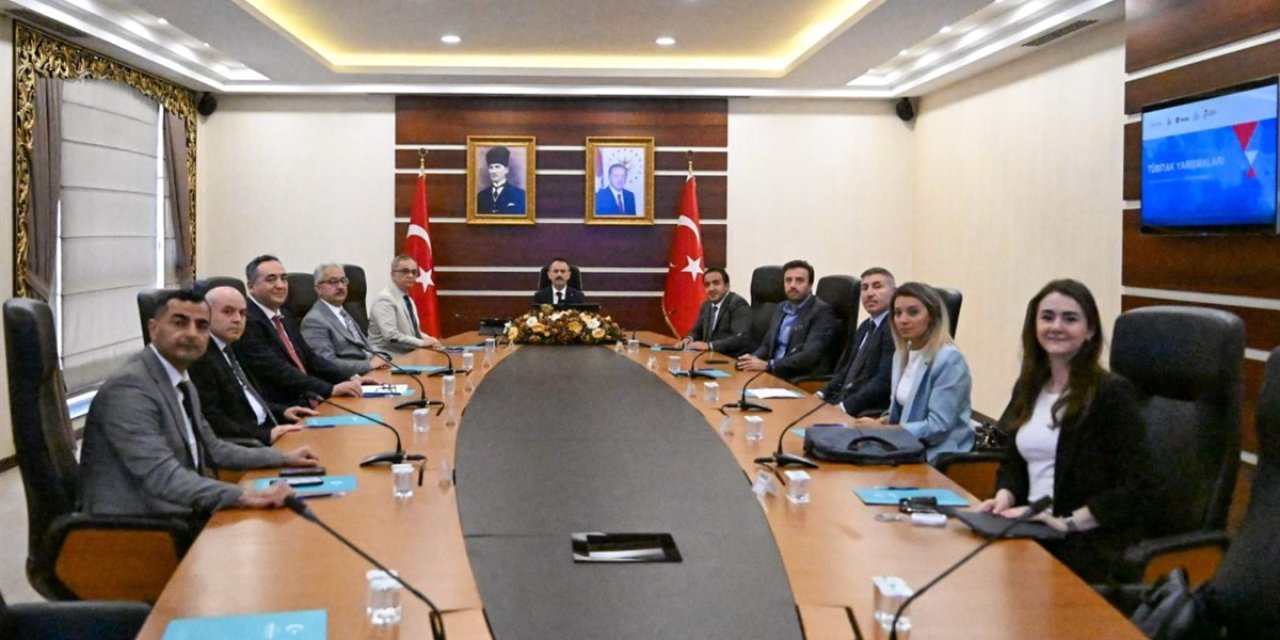 Vali Aktaş Başkanlığında Toplantı Yapıldı