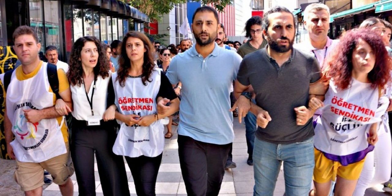 Özel sektör öğretmenleri Ankara’ya yürüyor