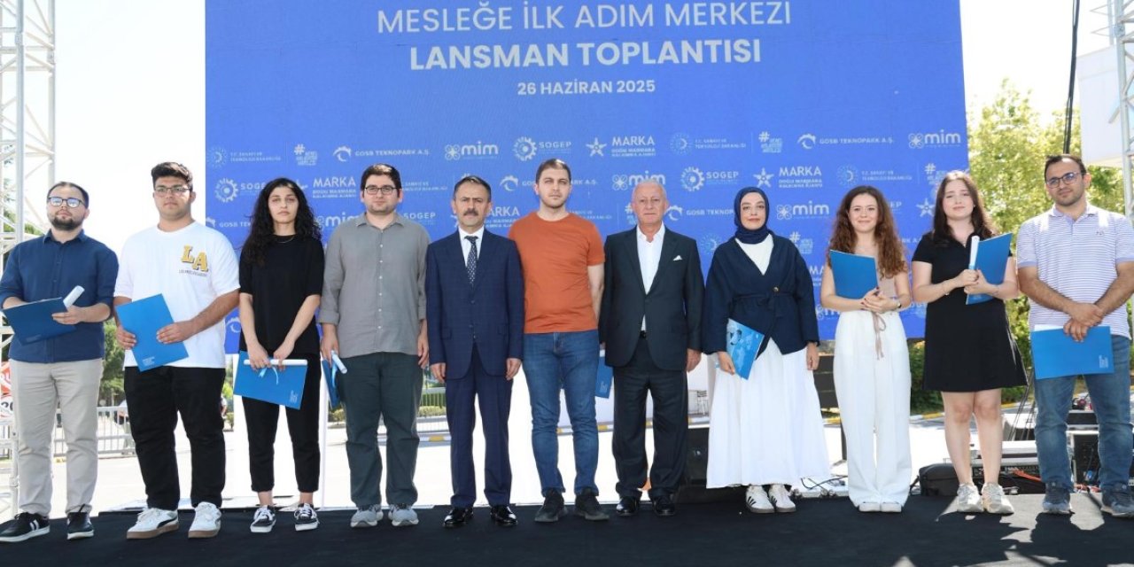 MESLEĞE İLK ADIM MERKEZİ’NİN LANSMANI    Vali Aktaş’ın Katılımıyla Gerçekleştirildi