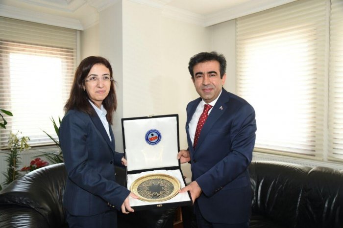 Güzeloğlu’ndan Vali Yılmaz’a ziyaret