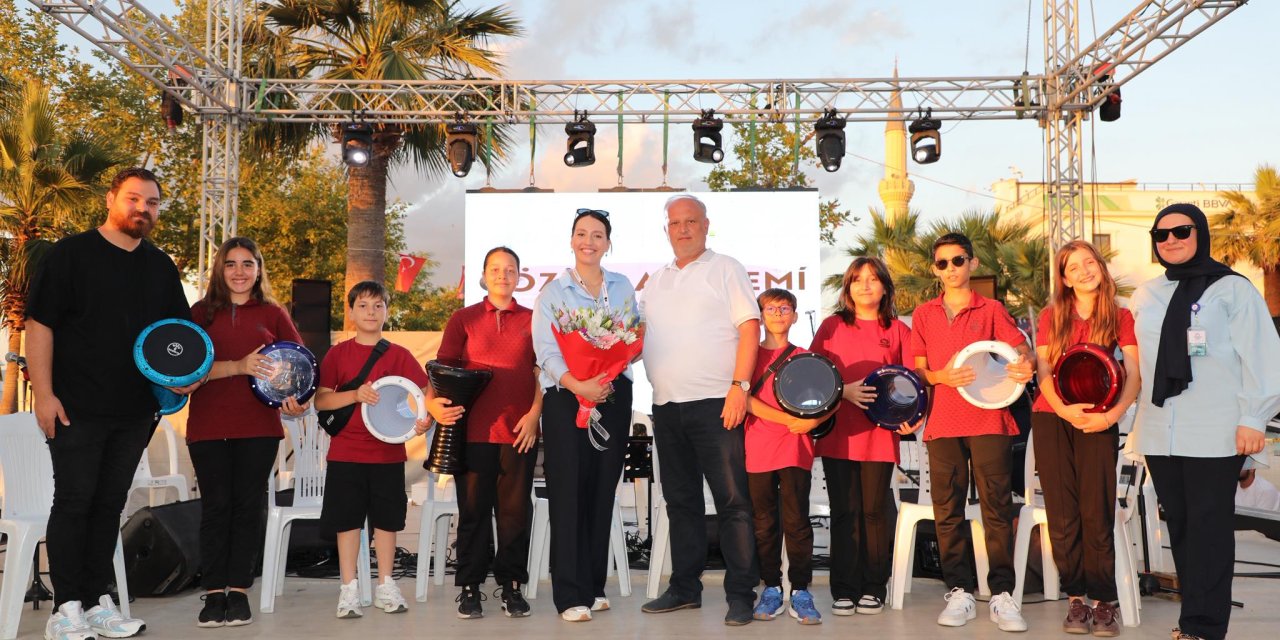 Başkan Vekili Festival Stantlarını Ziyaret Etti