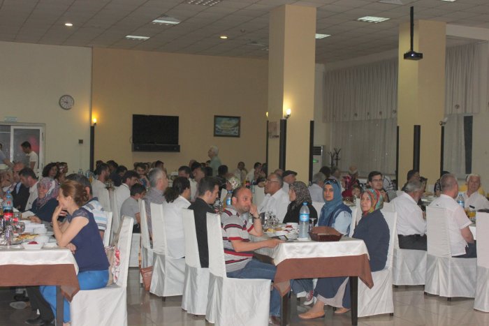 Şehit aileleri ile iftar yemeğinde buluştular