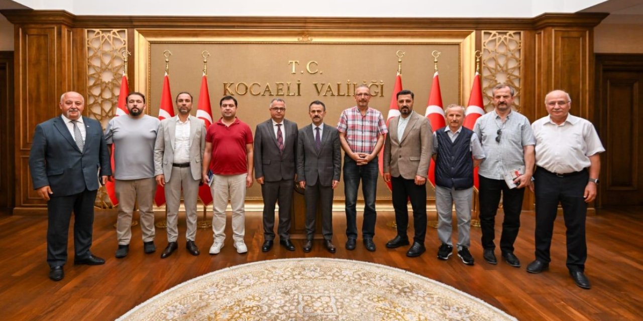 Kocaeli Aydınlar Ocağından Vali Aktaş’a Ziyaret