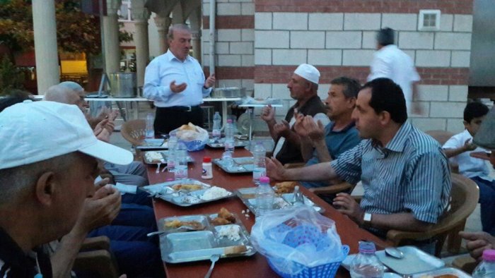 Çayıorva’da iftar programları devam ediyor
