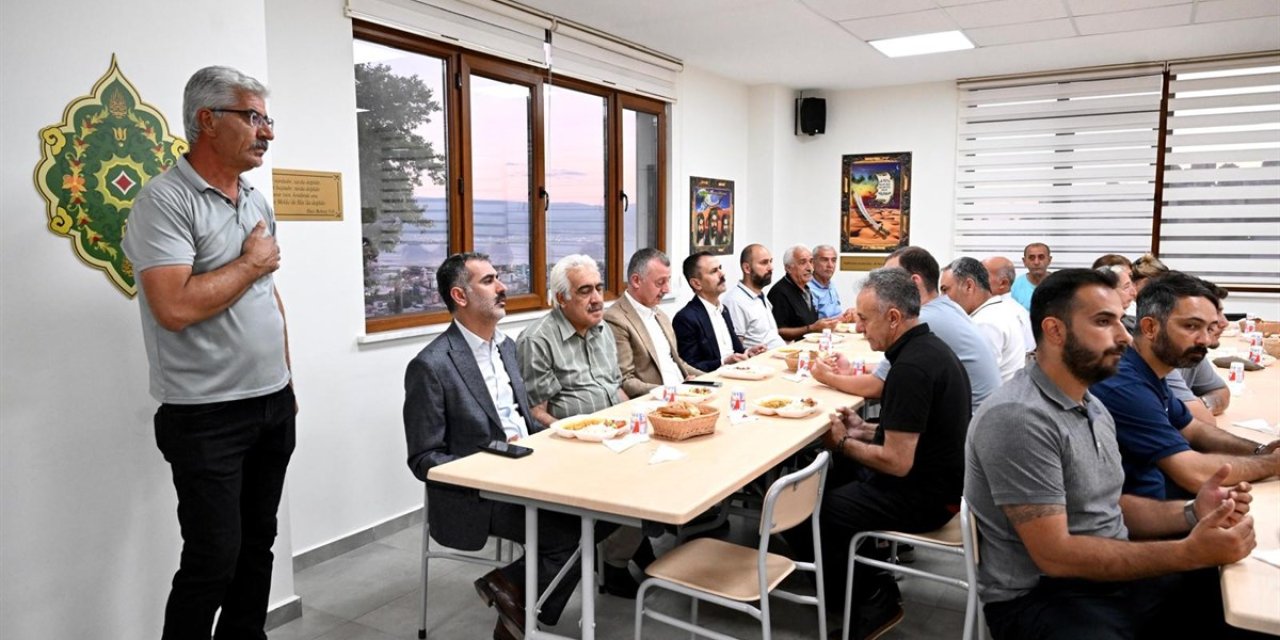 Vali Aktaş ve Büyükakın,  İftar Programına Katıldı
