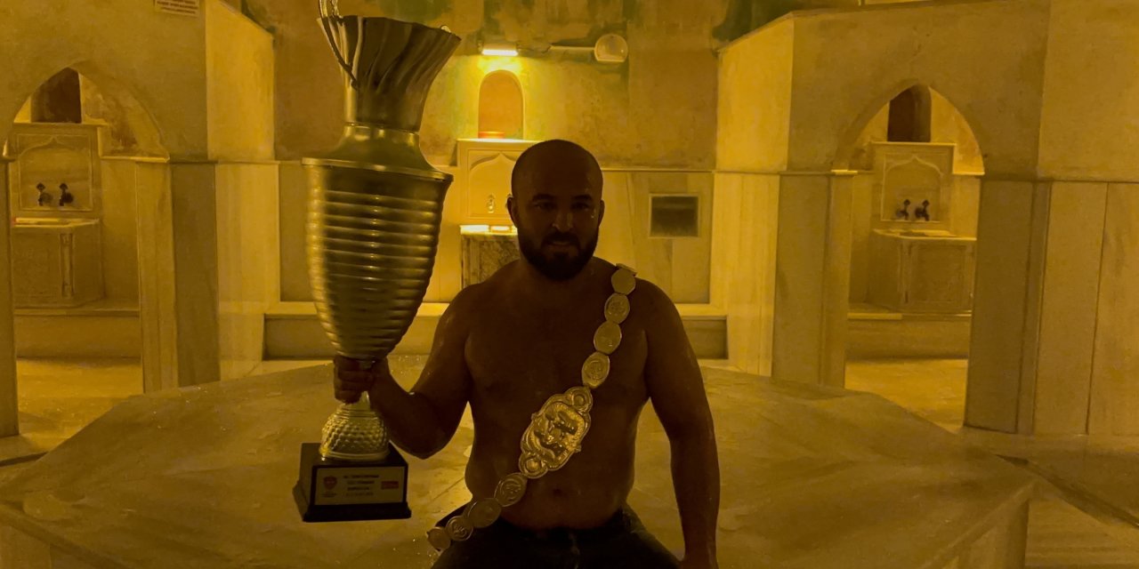 Kırkpınar şampiyonu hamam  geleneğini bu yıl da sürdürdü