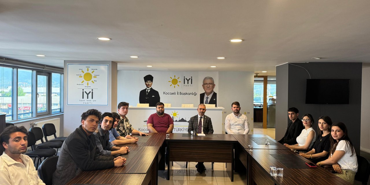 “Öğrencilere Zulüm, Devlete İhanettir”