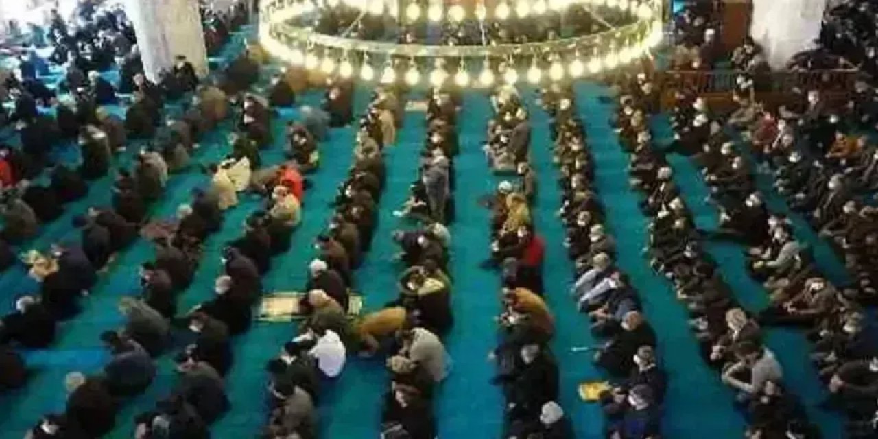 11 Temmuz 2025 Cuma Günü Kocaeli’de Cuma Namazı Saat Kaçta Kılınacak? Sela ne zaman okunacak, diğer namaz vakitleri neler?