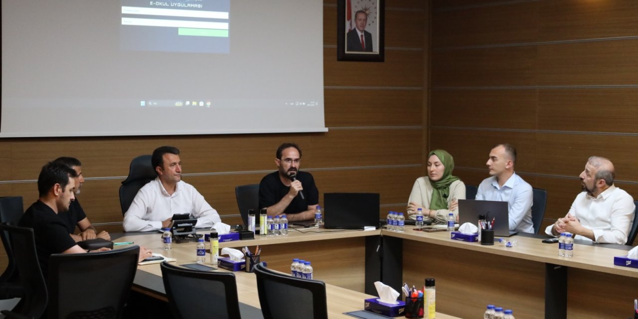 E-Okul uygulaması yaygınlaşıyor