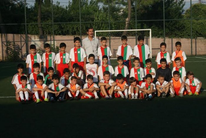 Kirazlıyalıspor alt yapısı yeni yıldızlar yetişiyor