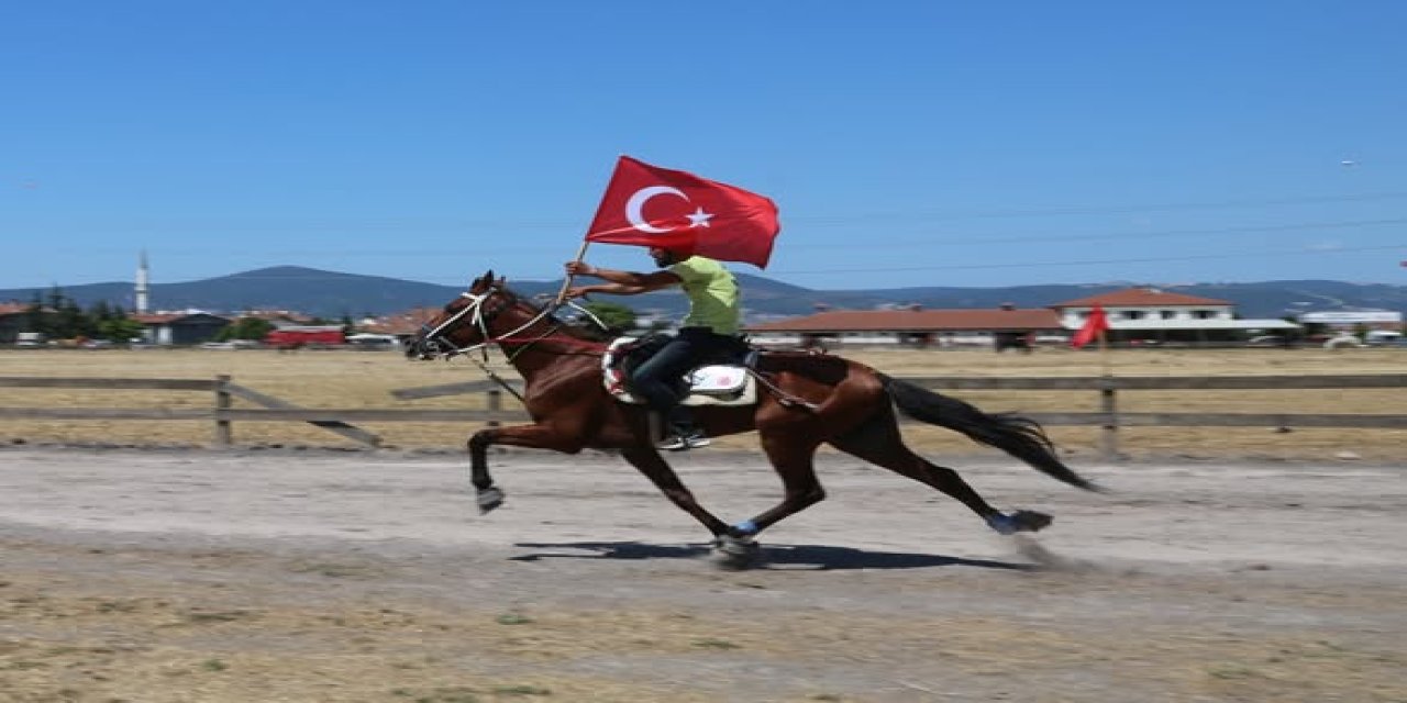 Rahvan At Yarışı Nefesleri Kesti
