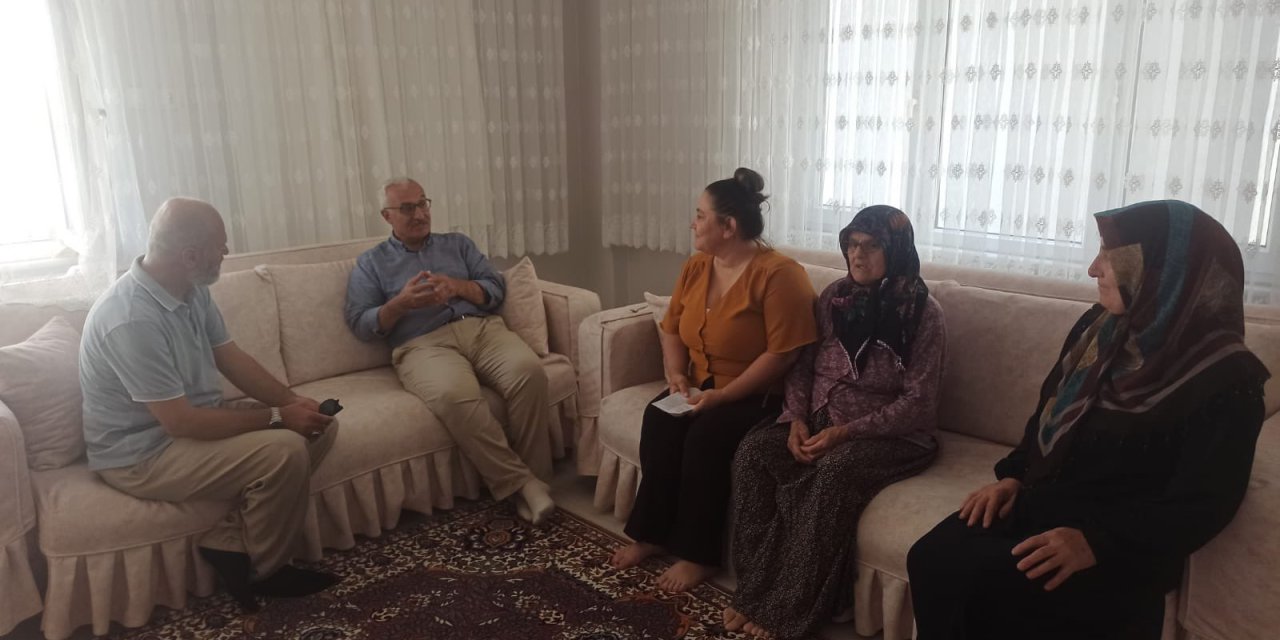 Özyiğit Gazi ve Şehit  Ailelerini Ziyaret Etti