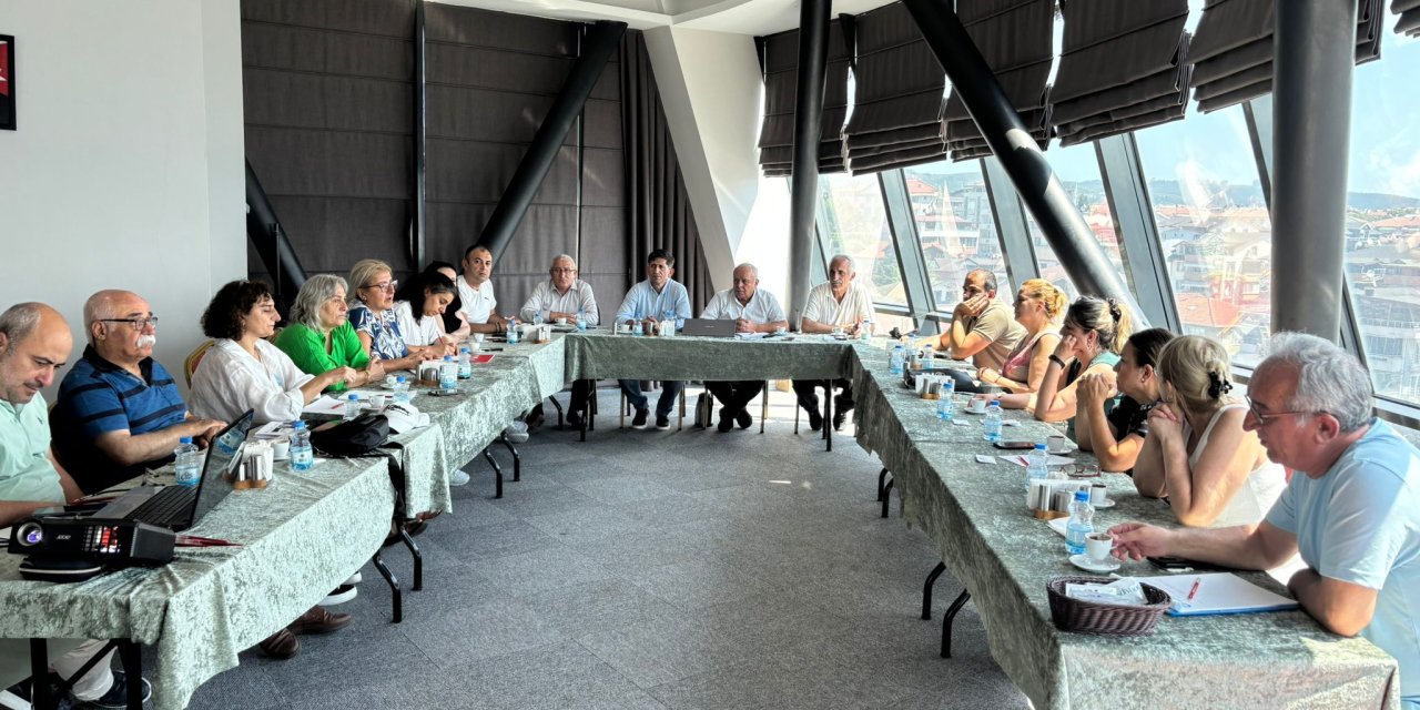 CHP Kocaeli'de Parti İçi  Eğitimler Masaya Yatırıldı