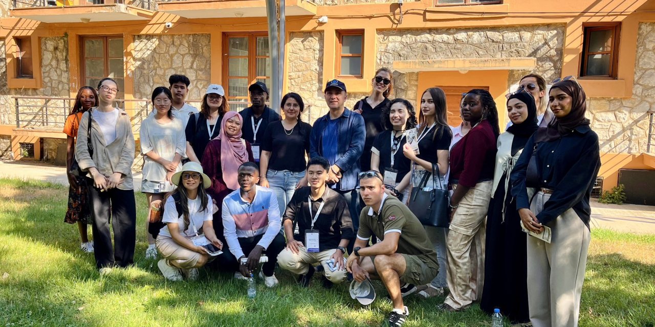 Öğrenciler Hereke Halısına Hayran Kaldı