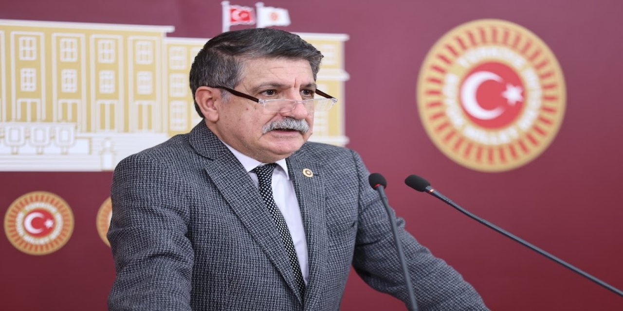 “Bu düzeni değiştirmek boynumuzun borcudur!”