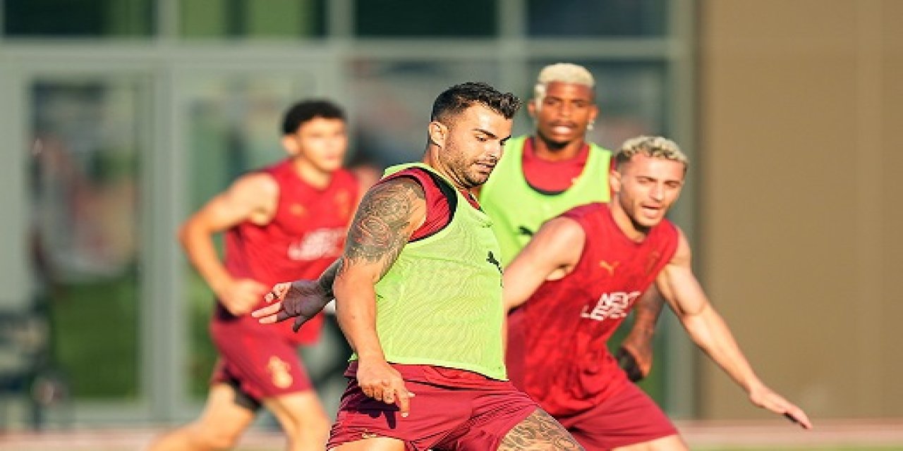 Galatasaray, çift antrenman yaptı