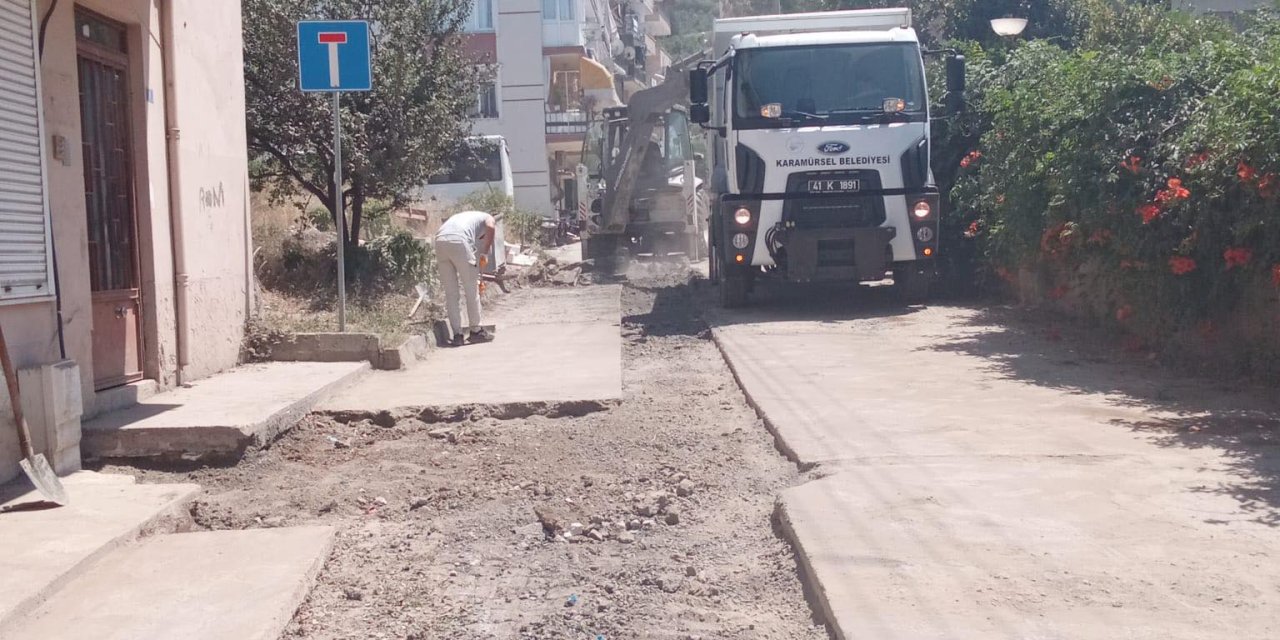 Karamürsel Belediyesi’nden Asfalt Yama Çalışmaları