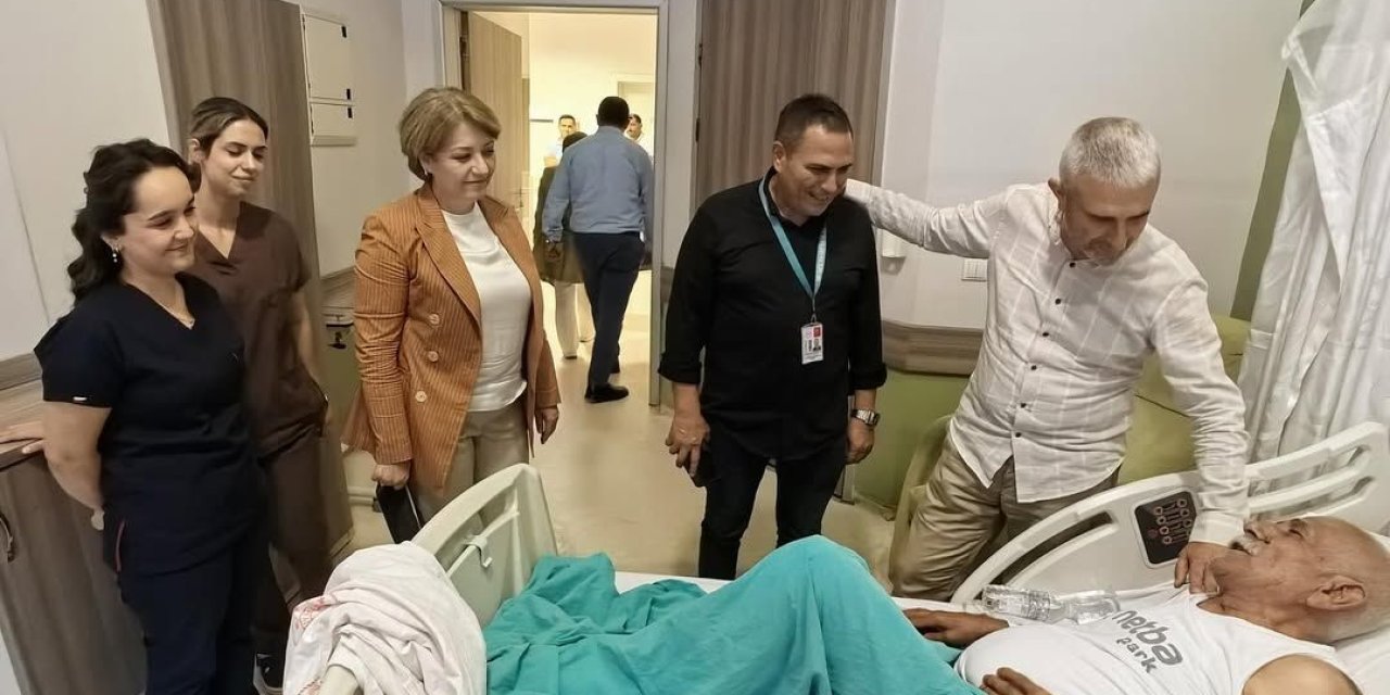 AK Parti Gebze’den hasta ziyareti