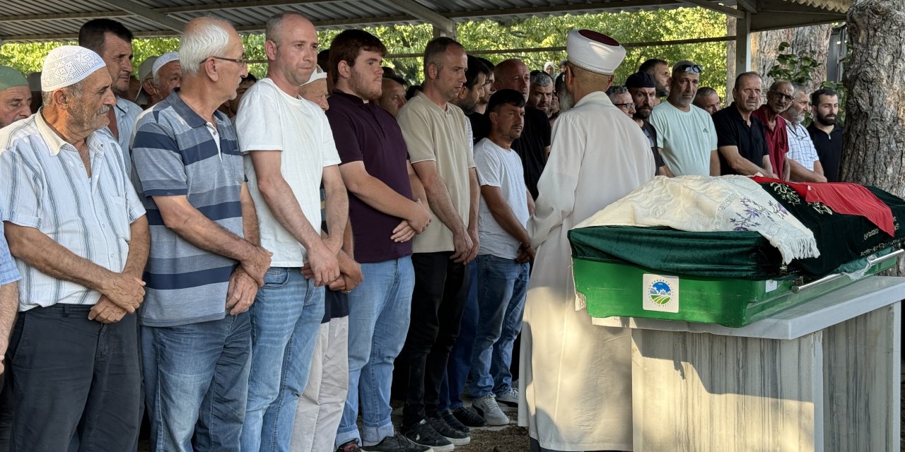 21 yaşındaki genç toprağa verildi