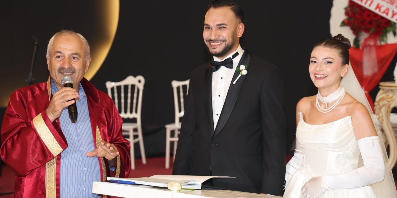 Büyükgöz'den Yeni Evli Çiftlere Tebrik