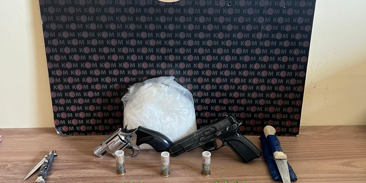 Kocaeli’de kaçak silah ve uyuşturucu operasyonu
