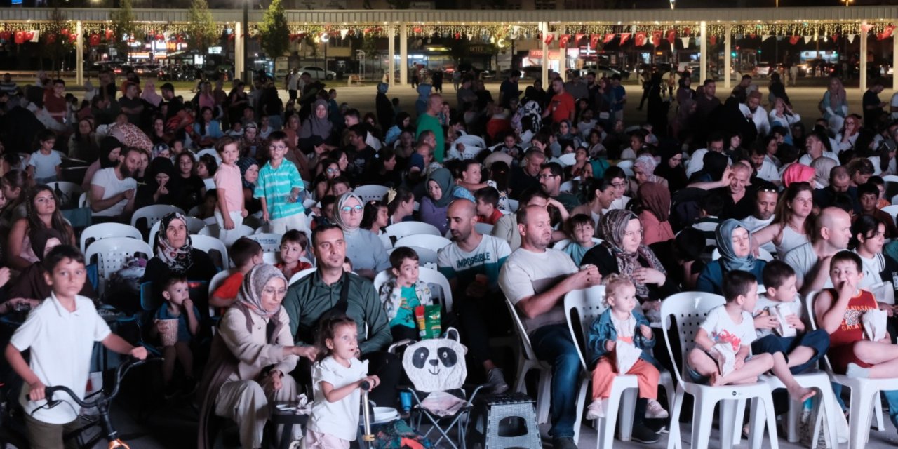 Yıldızların altında ‘Rafadan Tayfa’ keyfi