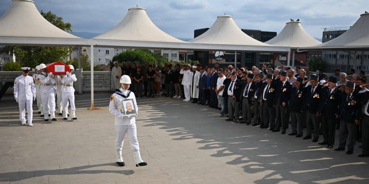 Vali İlhami Aktaş Cenaze Törenine Katıldı