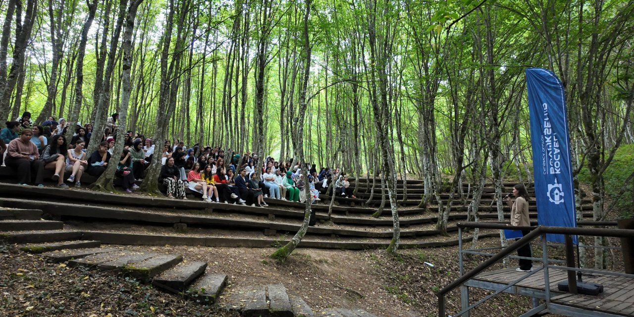 Büyükşehir’den “aile içi iletişim” semineri