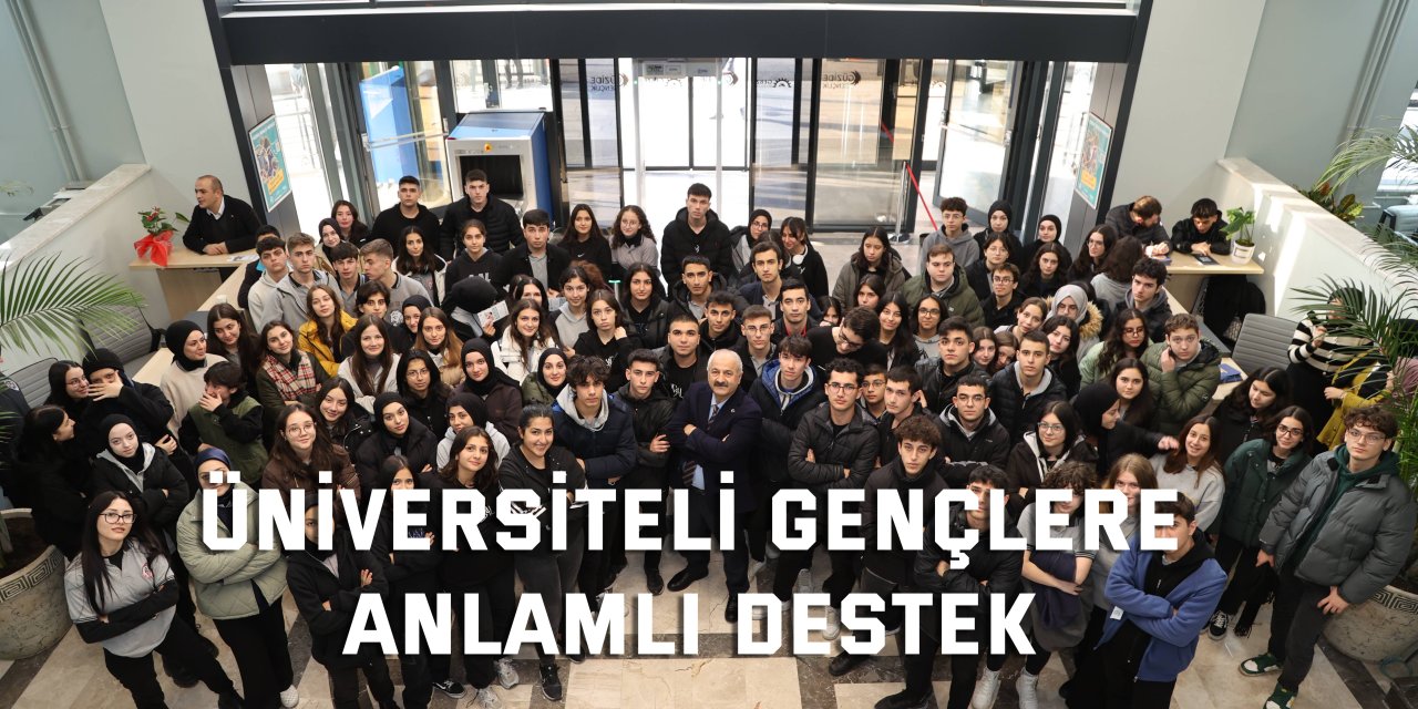 Üniversiteli Gençlere Anlamlı Destek